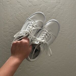 Old Skool Platform Vans Shoe True White
